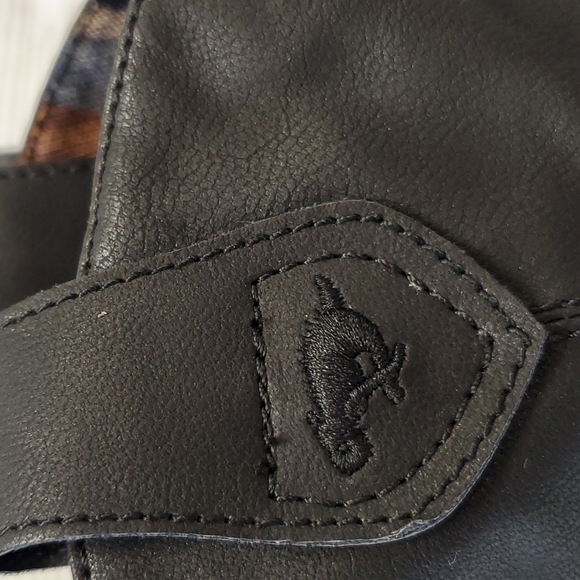 SIDESTEP BLACK WESTERN BOOTS 🤠 - Picture 4 of 10